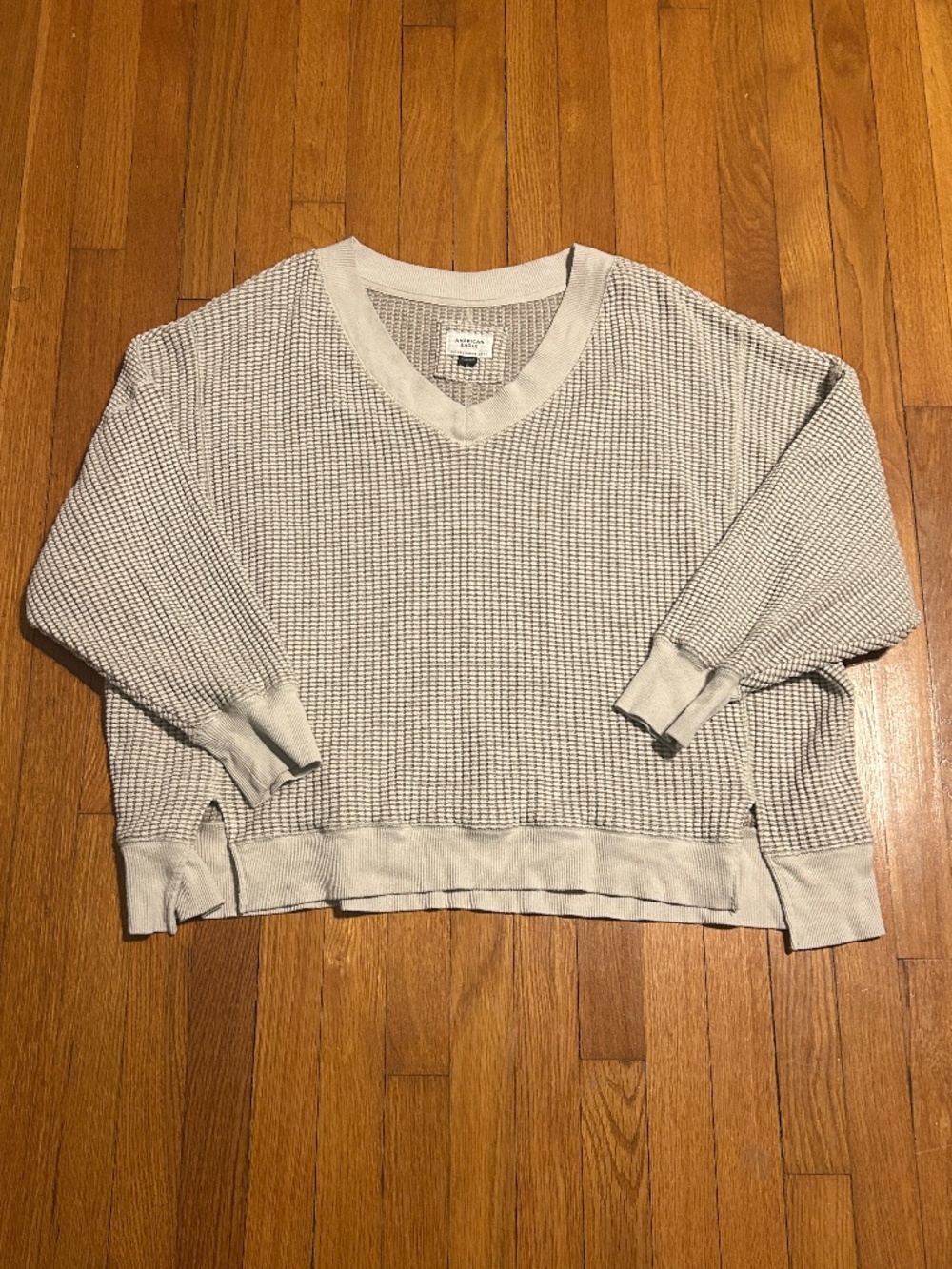 American Eagle Tan Oversized Waffle Knit V-Neck Sweater Women’s XL